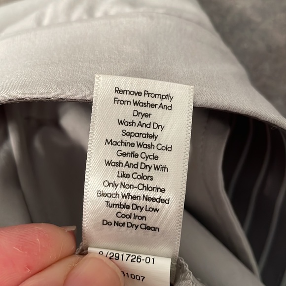 Athleta Light Grey Planner Skort | Woman’s size 0 - Picture 9 of 10